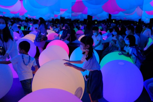 D8B1EC81 0959 4A9D AE57 57B7F1135598